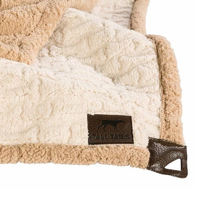 comercial_cgb_tall_tails_manta_sherpa_perro_2_022266138204.jpg